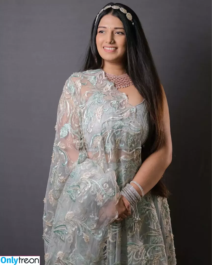 Rasha Kirmani голая photo #0111 (Rasha_Kirmani)