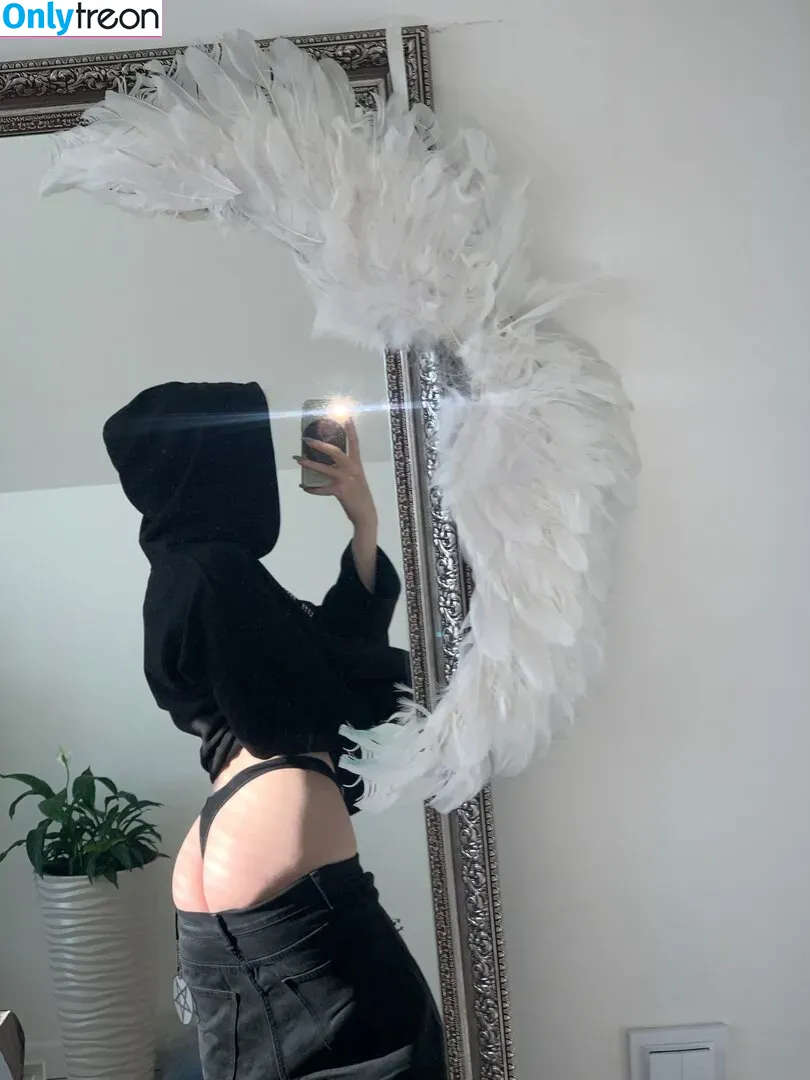 ratchetlbitchescocaina nude photo #0019 (tatianmi)