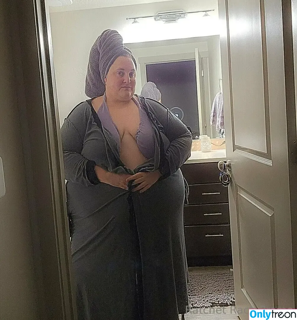ratchetrach nude photo #0002 (ratchett_rachh_)