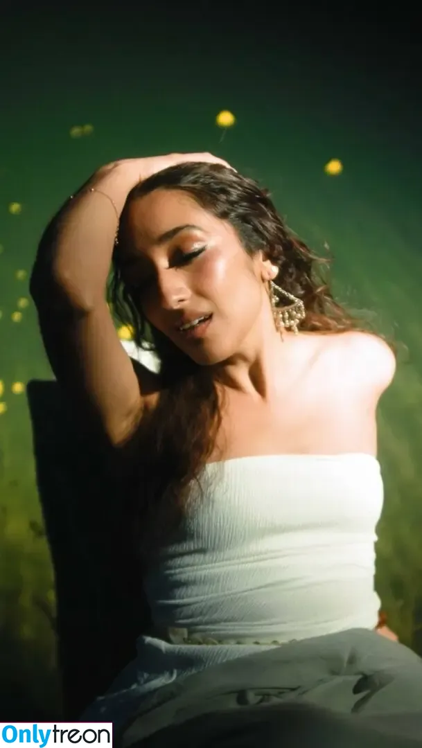 Raveena nude photo #0070 (raveena_aurora / raveenaravish)
