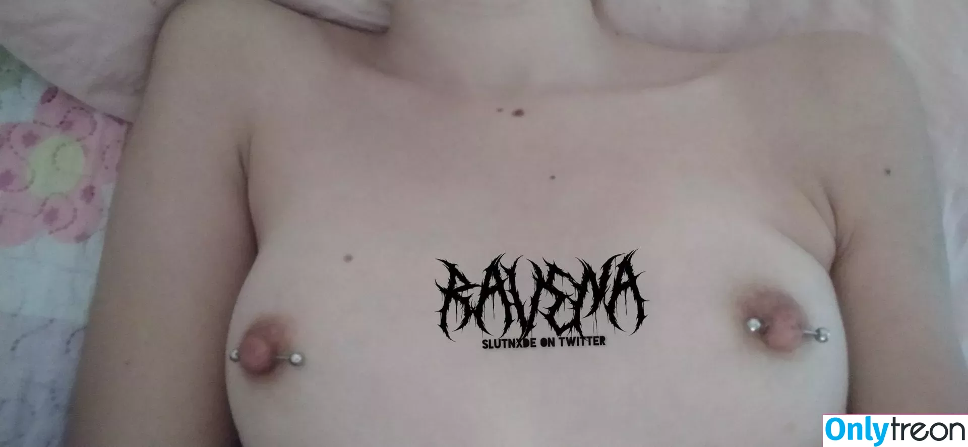 Ravena nude photo #0005 (ravena.mc / ravenalovesyou)