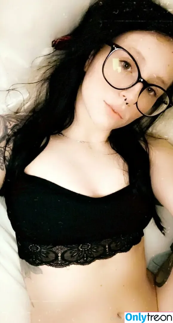 ravenreigns nude photo #0031 (Freckles18)