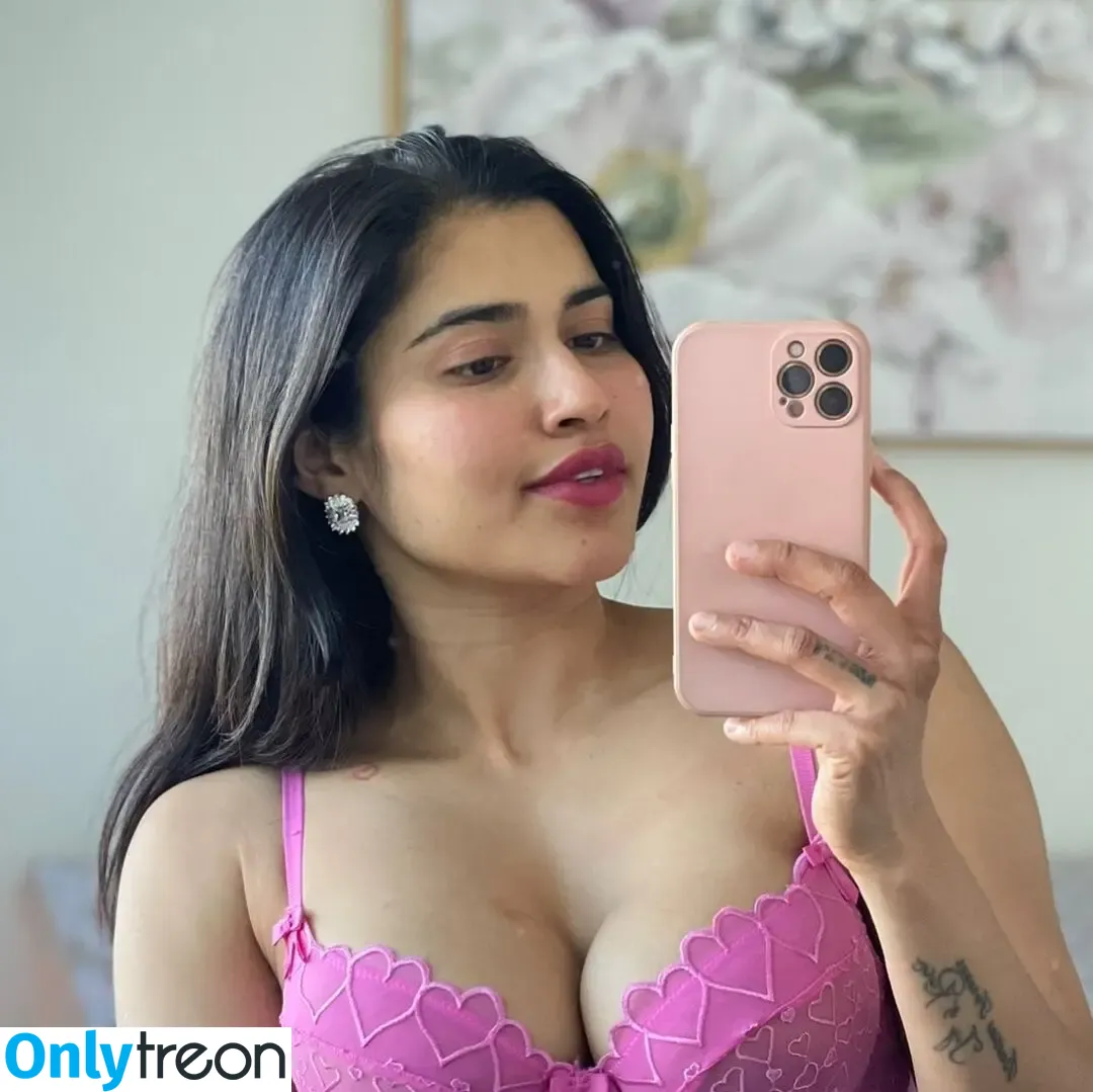 Ravina Patel nude photo #0001 (its_ravina2429 / its_shoaibravina)
