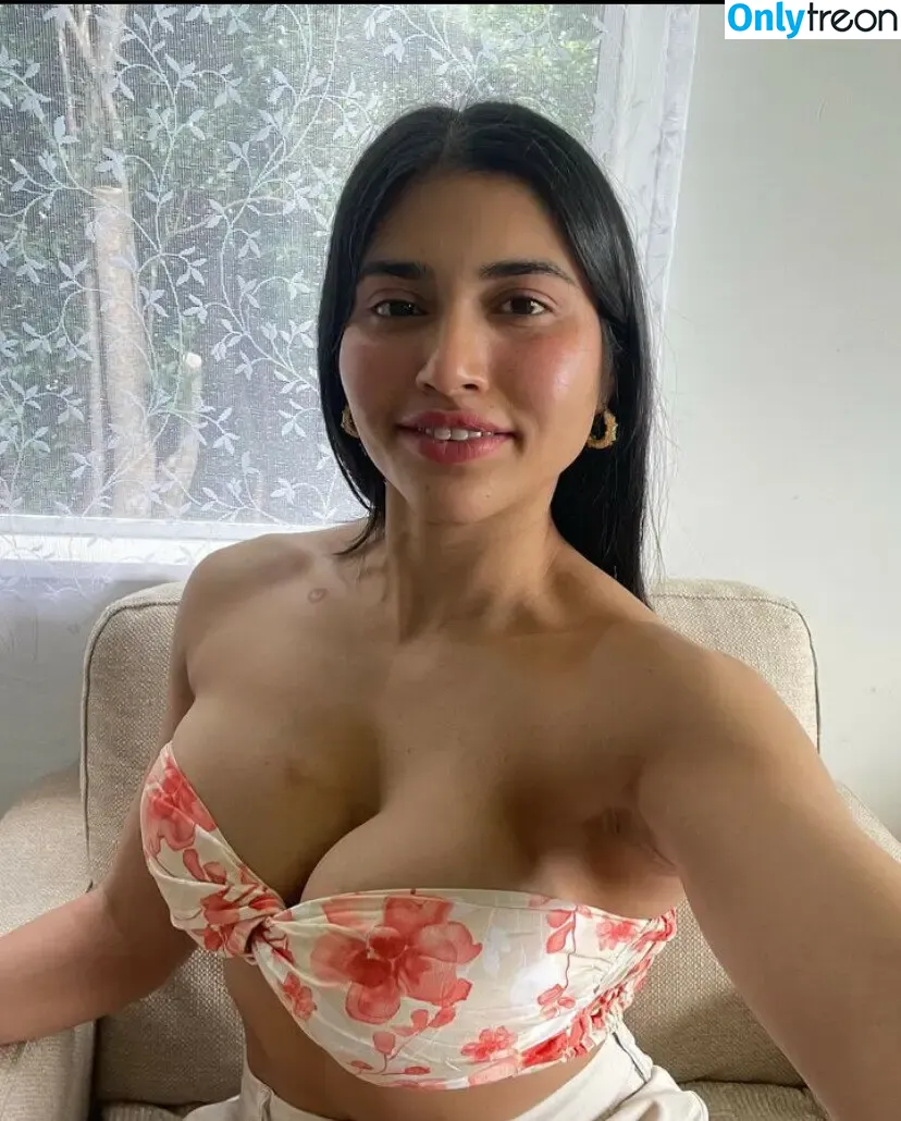 Ravina Patel nude photo #0005 (its_ravina2429 / its_shoaibravina)