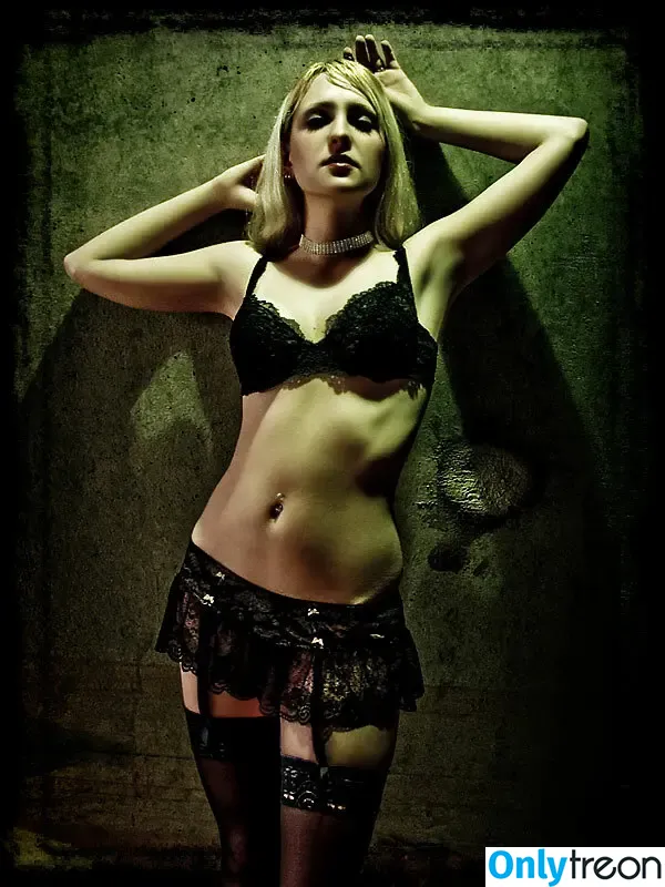 Raychul Moore голая photo #0413 (Raychul / theRaychul)