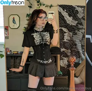 raythesuccubus / amandarayeofficial nude photo #0065