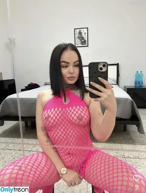 rdelicious666 / luana.unkompliziert nude photo #0019