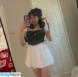 React GirlsYT / chinglishreactions / imon_Snow nude photo #0207