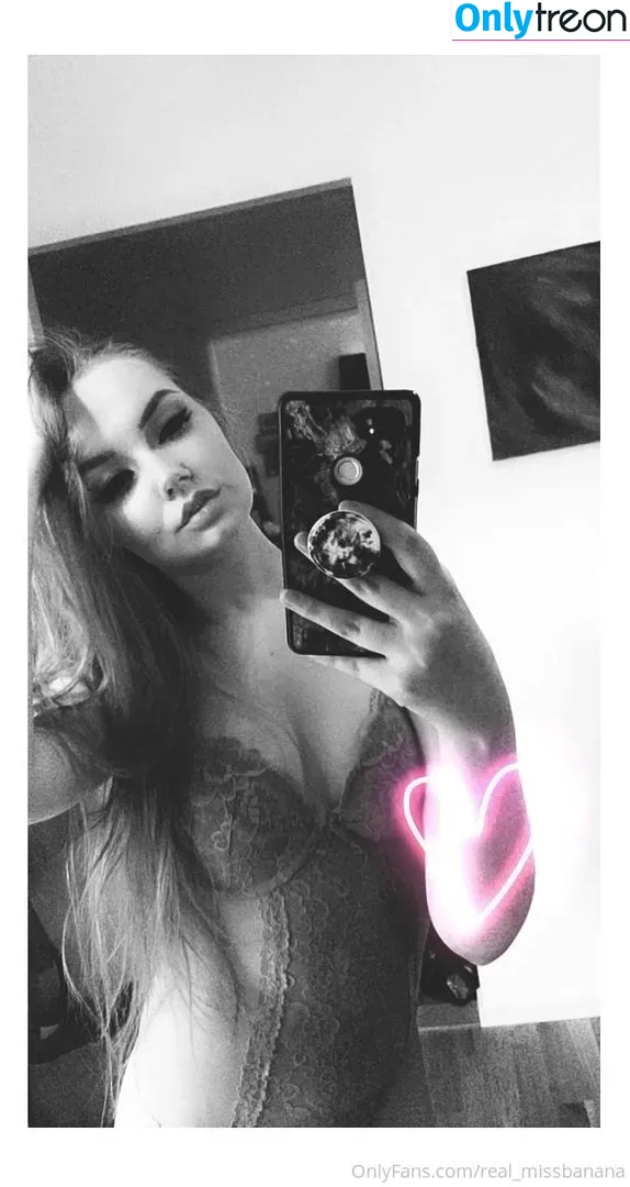 Real_missbanana голая photo #0001 (real_missbanana1)