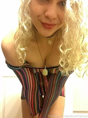realemilyhaze / miss_emilyhaze nude photo #0040