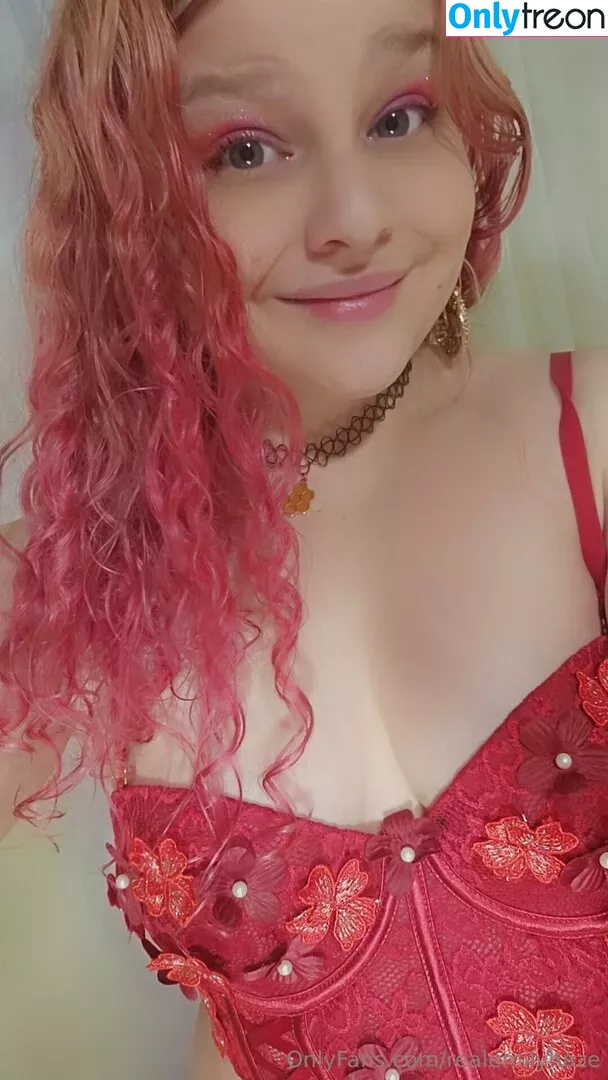 realemilyhaze nude photo #0137 (miss_emilyhaze)