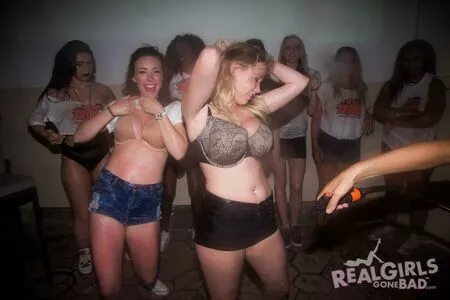 realgirlsgonebad / realgirlsgonebadofficial фото голая #0019