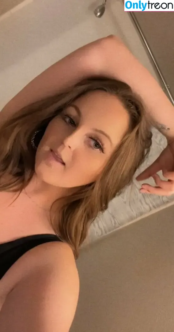 realhawwtgirlshiiiiit голая photo #0044 (realhawwt)