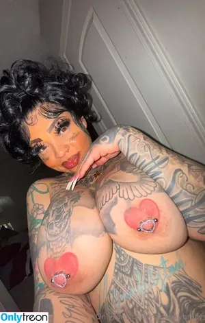 realkaaybrazy / biggkaaybrazyyy nude photo #0180