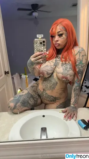 realkaaybrazy / biggkaaybrazyyy nude photo #0192