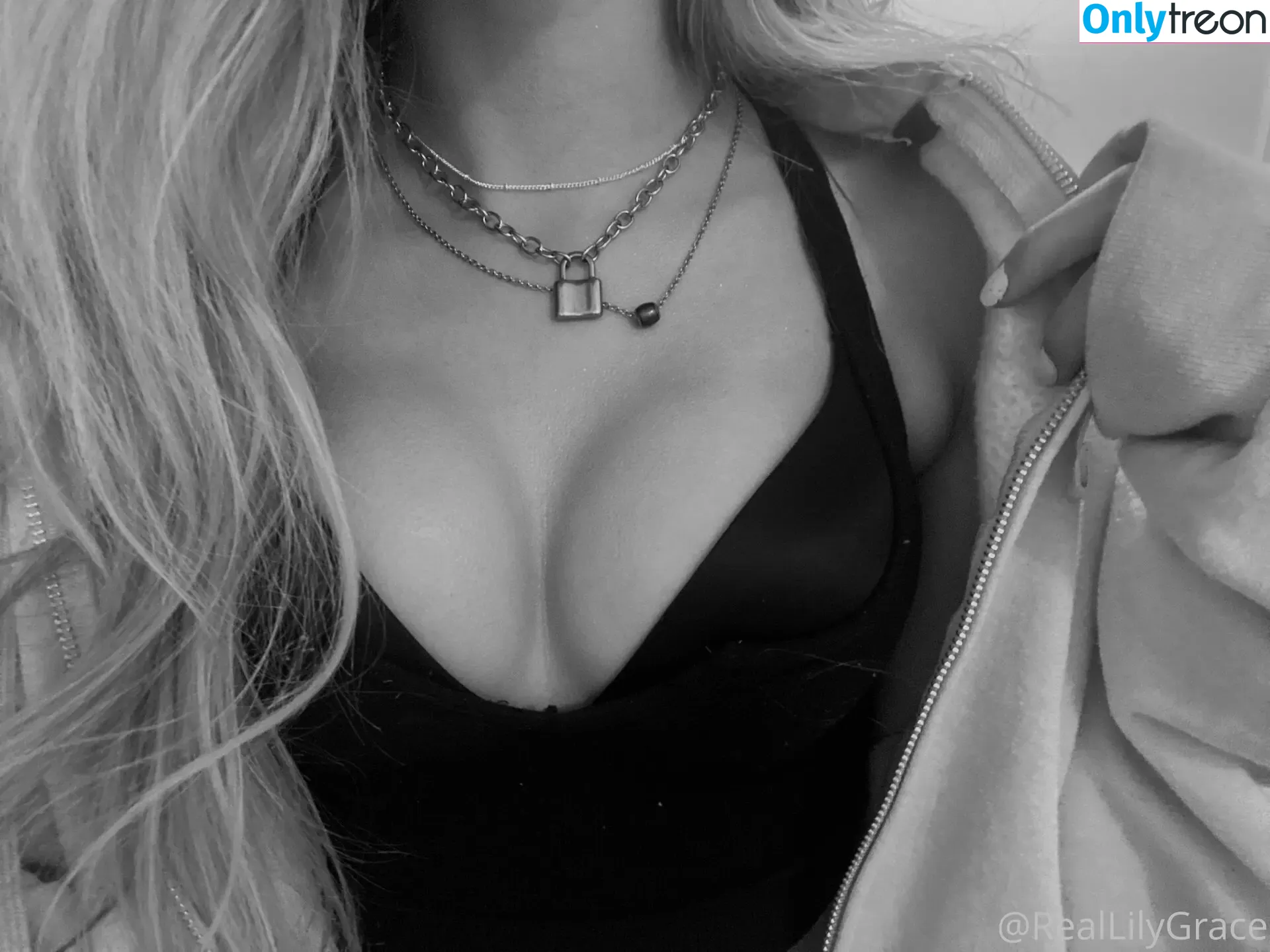reallilygrace nude photo #0012 (liilygracee)