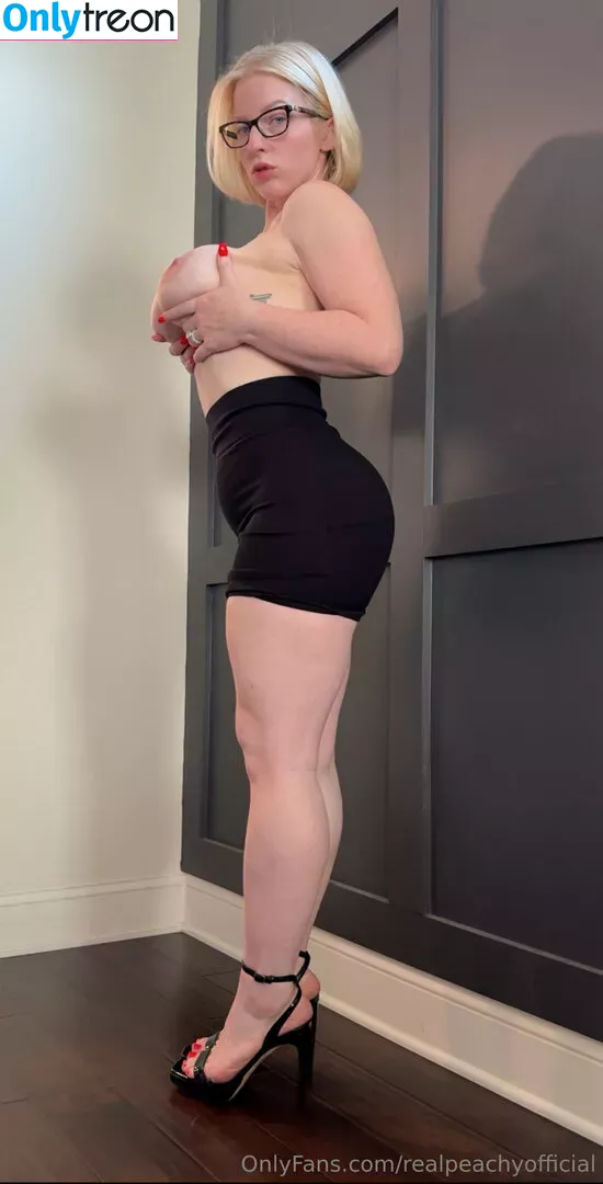 realpeachycheeks nude photo #0049 (realpeachycheeks)
