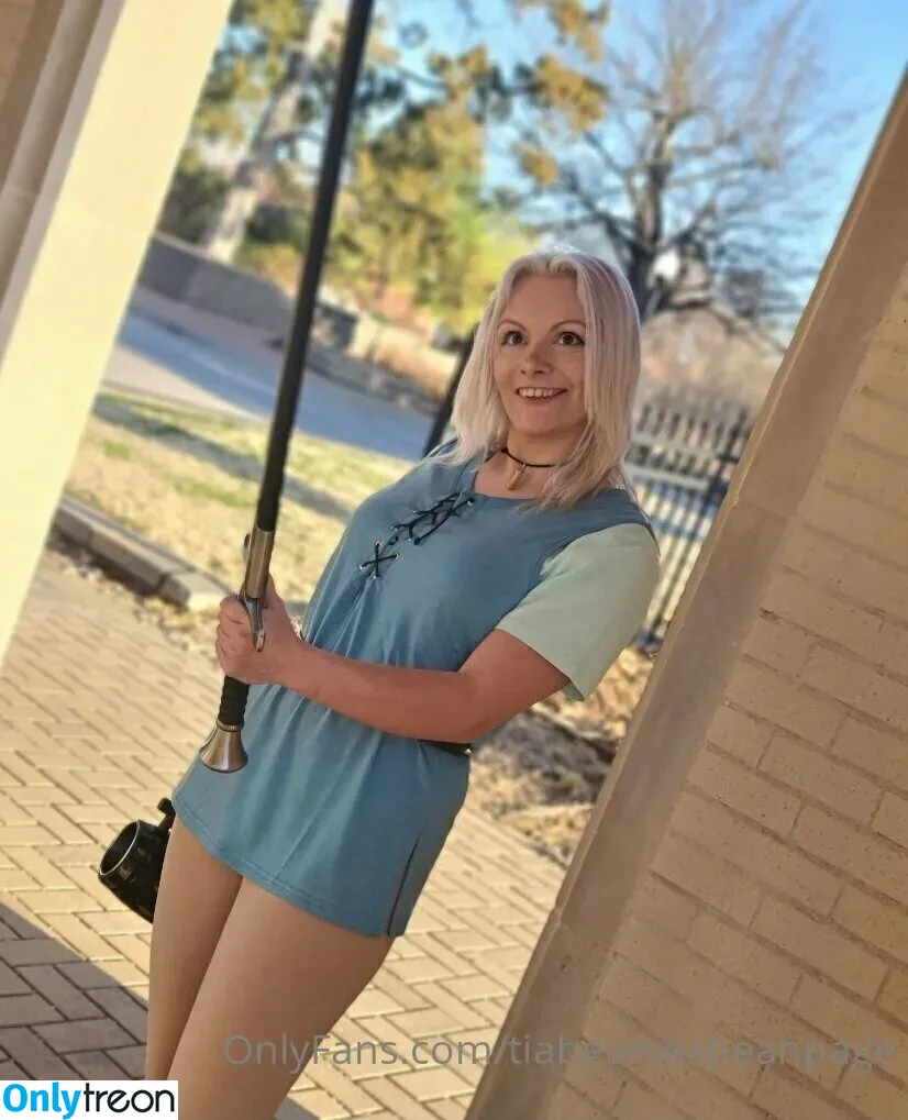realprincesstiabeanie nude photo #0055 (realprincesstiabeanie)
