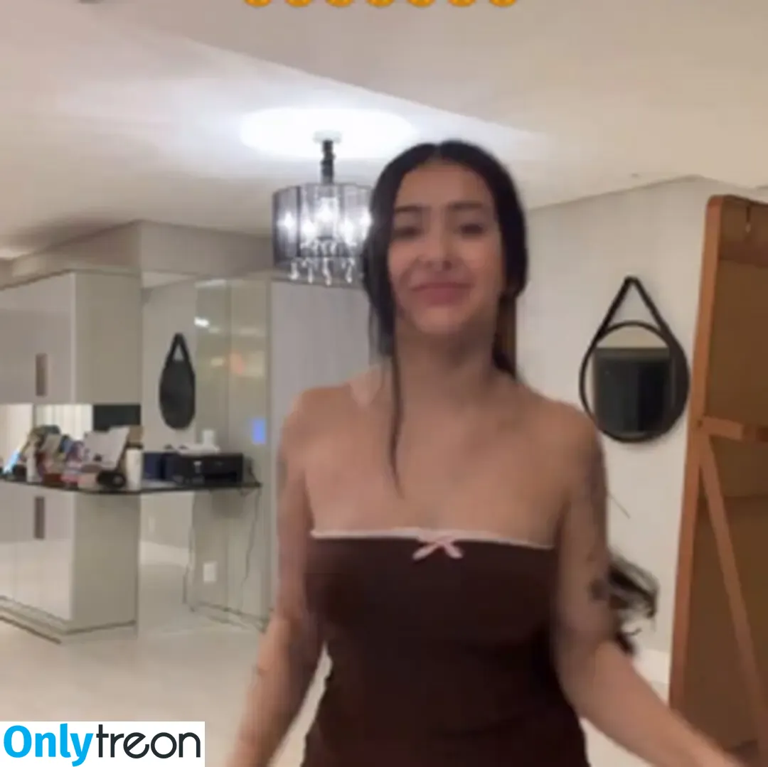 Rebeca Barreto nude photo #0055 (becaa_barreto)