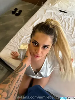 Rebecca Azzolina / iamrebeccaazzolina / rebecca_azzolina фото голая #0003