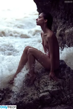 Rebecca Bagnol / _rebeccabagnol / bagnolrebecca / rebeccabagnolcolombia nude photo #0342