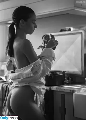 Rebecca Bagnol / _rebeccabagnol / bagnolrebecca / rebeccabagnolcolombia nude photo #0408