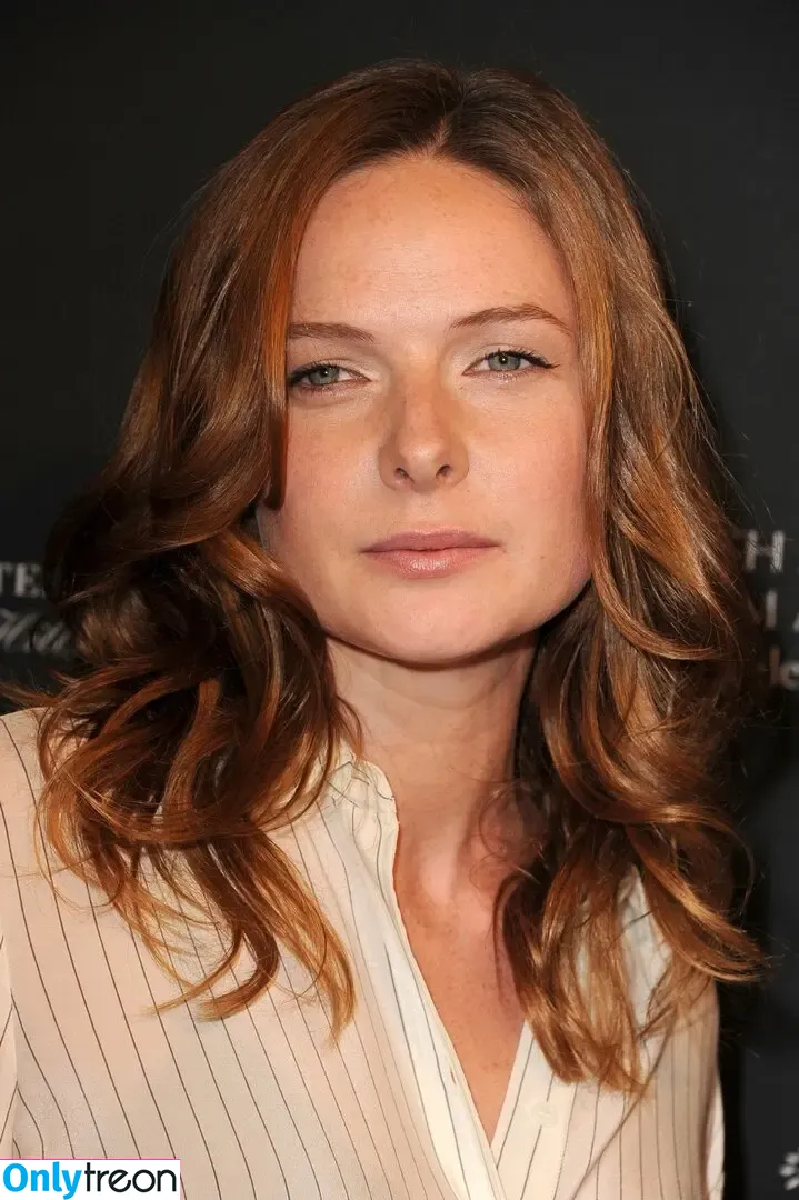 Rebecca Ferguson nude photo #0368 (officialrebeccaferguson)