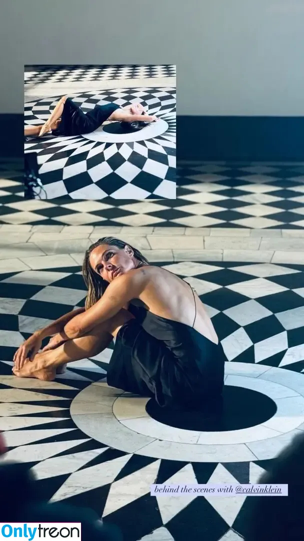 Rebecca Ferguson голая photo #0398 (officialrebeccaferguson)