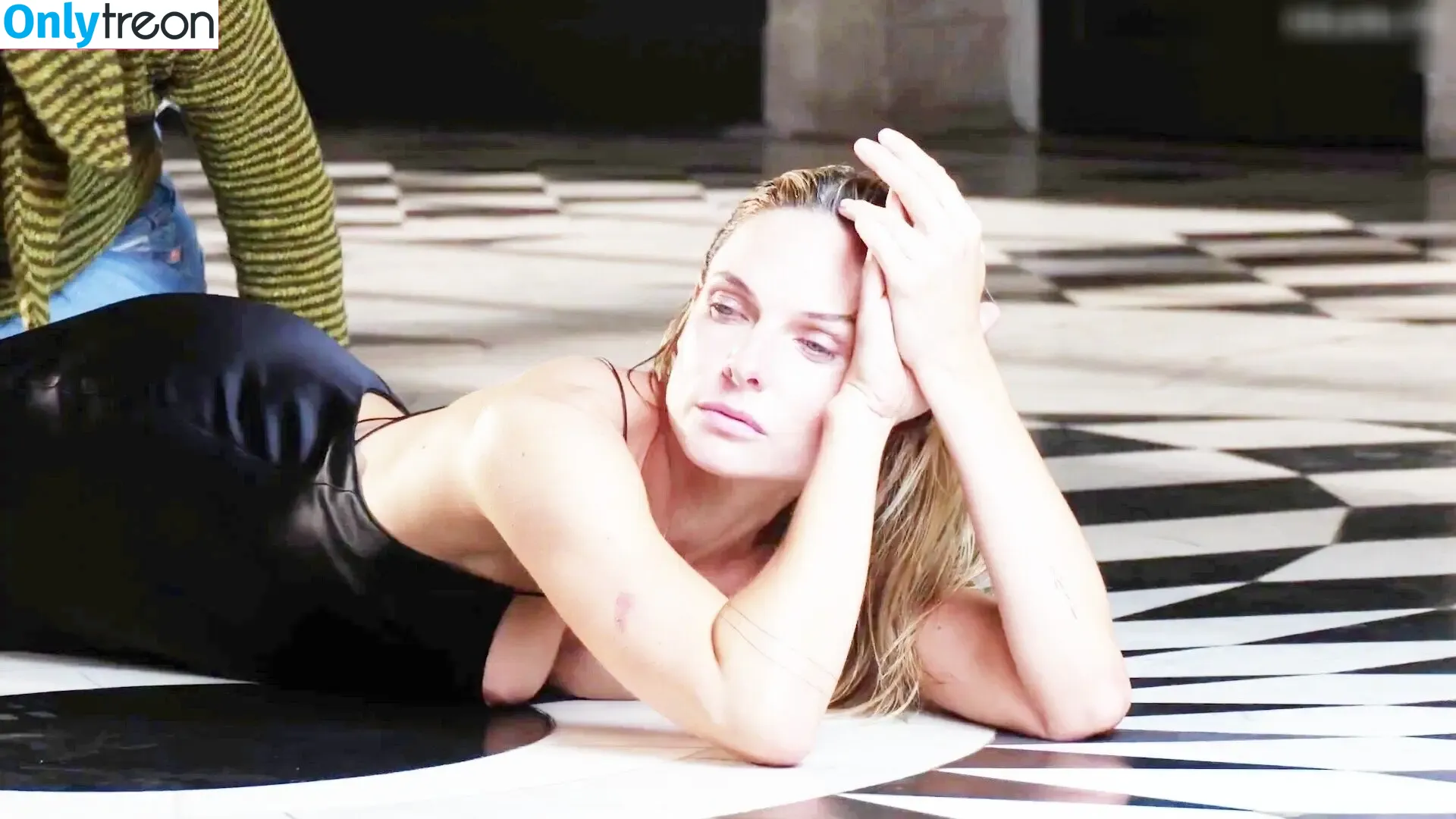Rebecca Ferguson голая photo #0406 (officialrebeccaferguson)