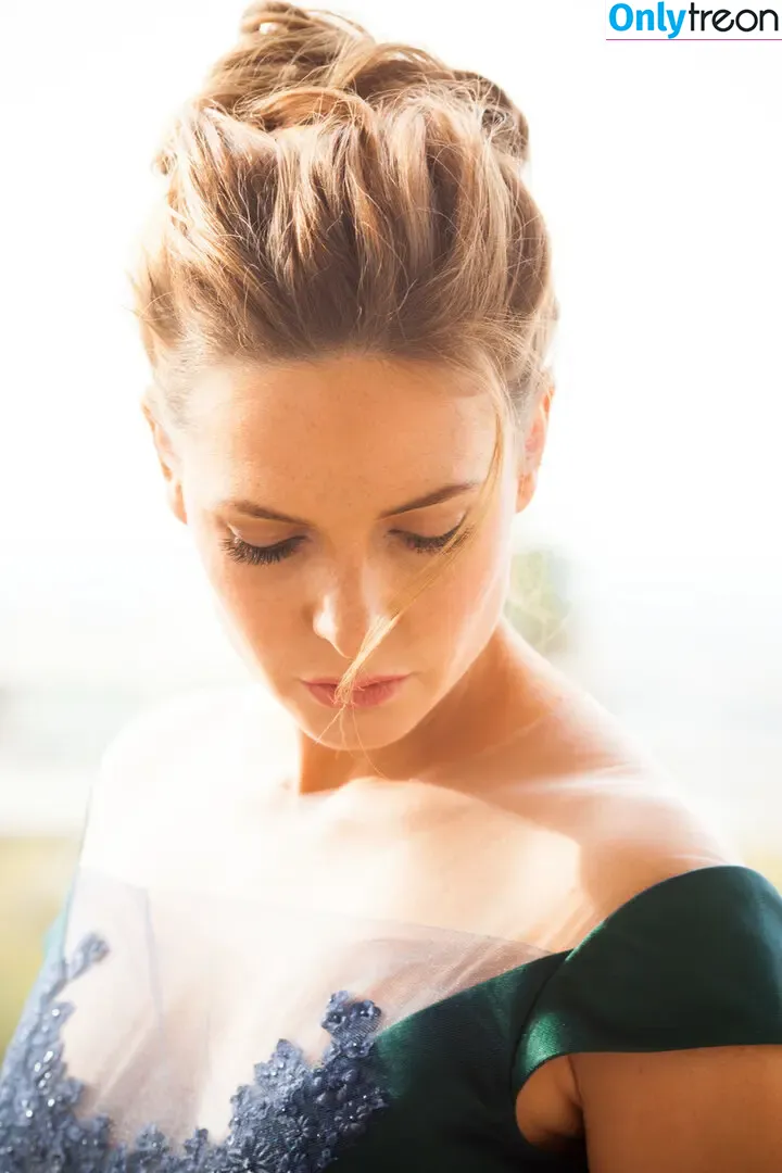Rebecca Ferguson nude photo #0432 (officialrebeccaferguson)