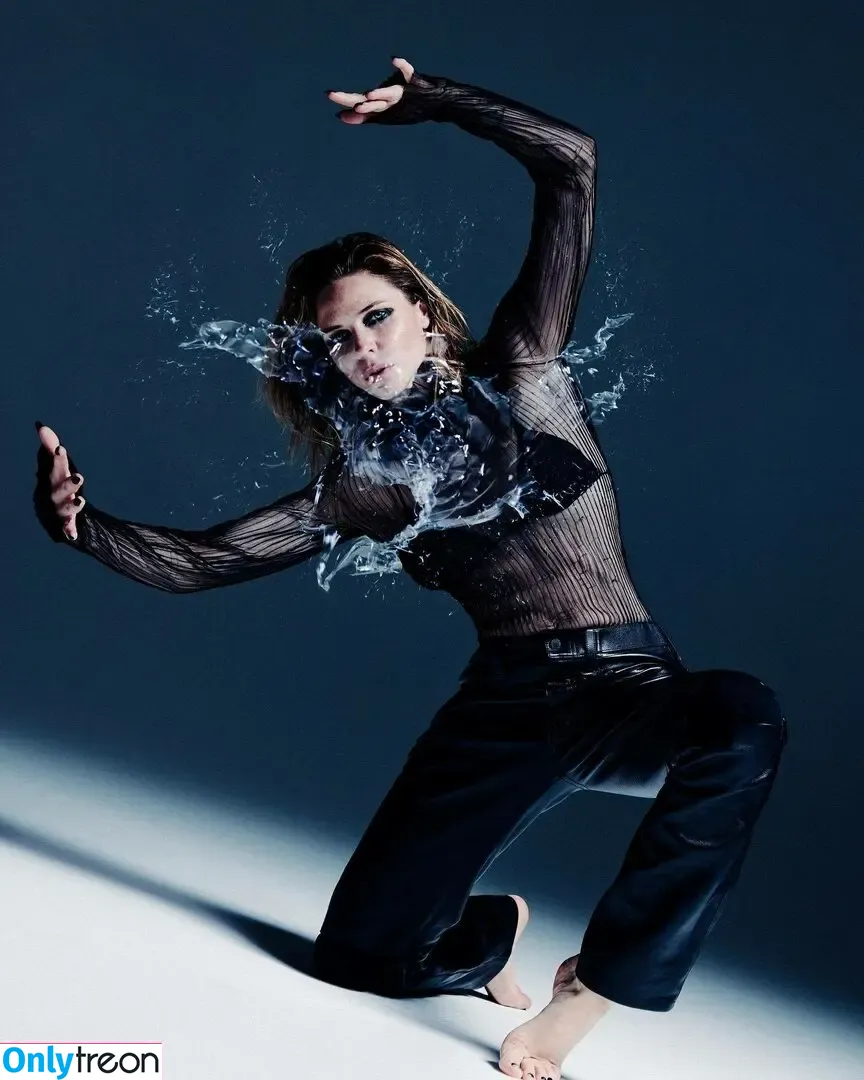 Rebecca Ferguson голая photo #0482 (officialrebeccaferguson)