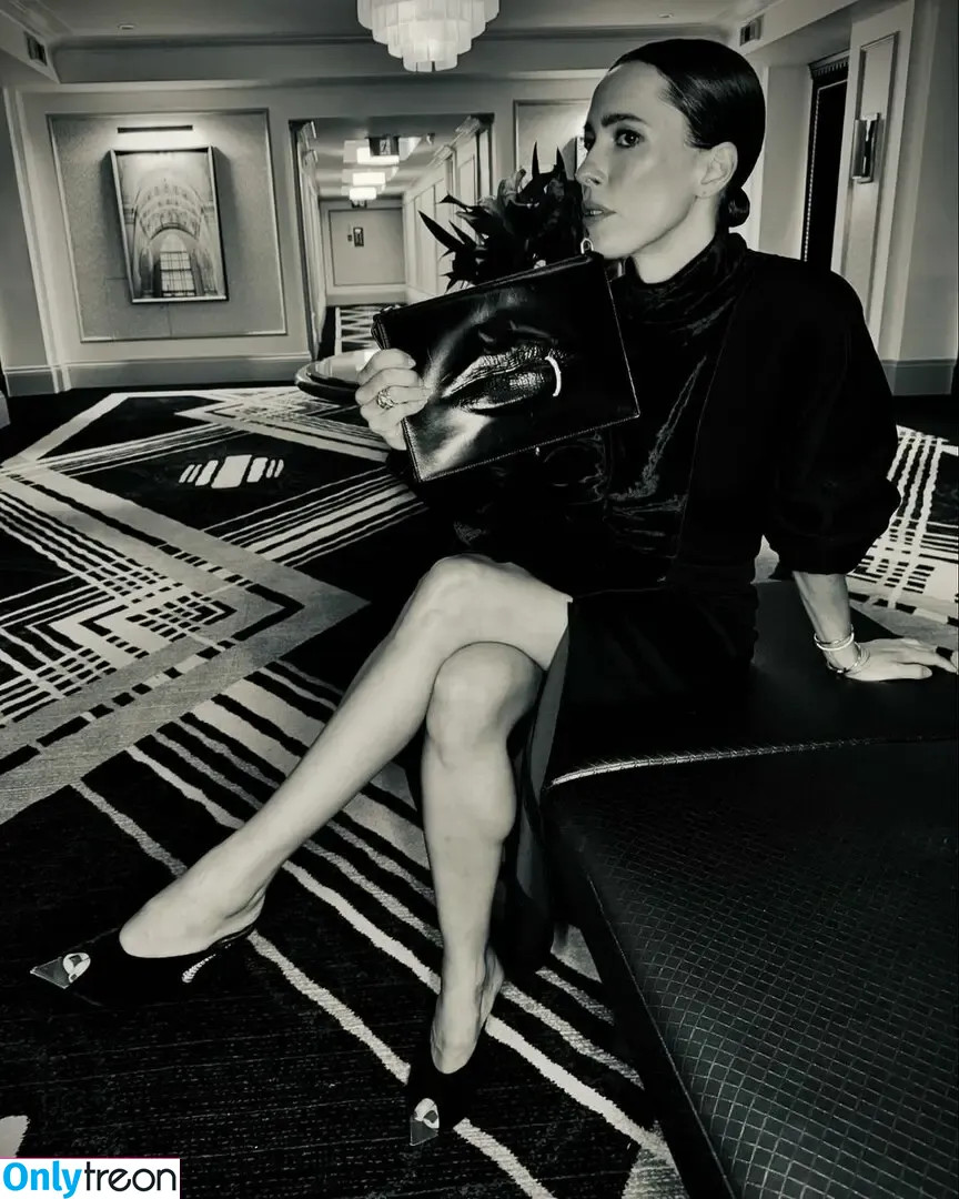 Rebecca Hall nude photo #0004 (rebeccahall / rebeccalords)