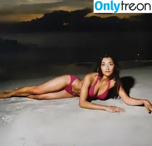 Rebecca Sarker / rebeccasarker nude photo #0079
