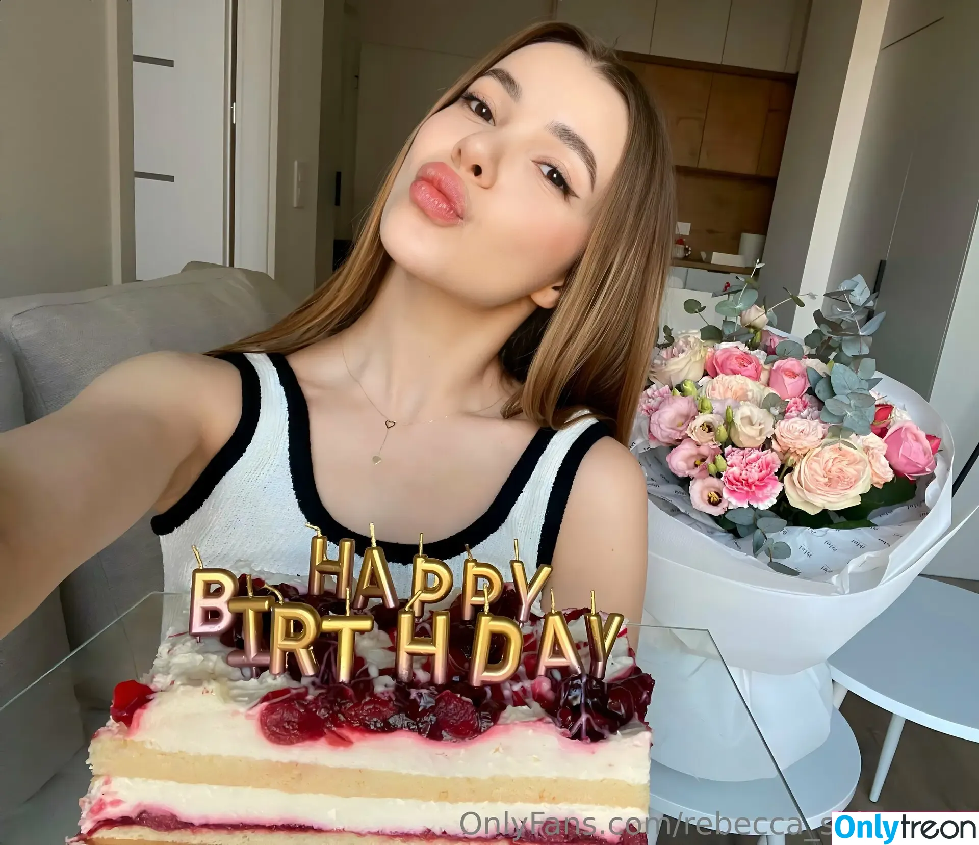 rebecca_shiny_star голая photo #0020 (dream_girlls_i)