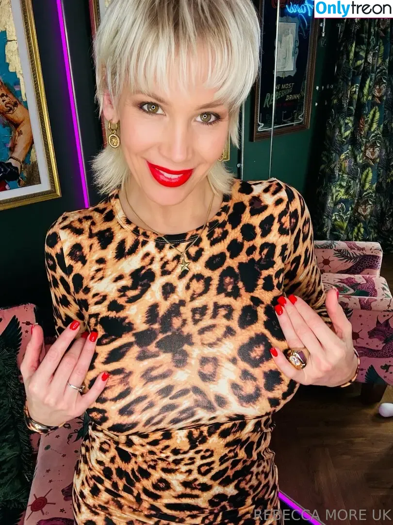 rebeccamoreuk nude photo #1490 (queen0ftheeast)