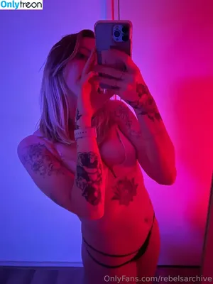  nude photo #0001