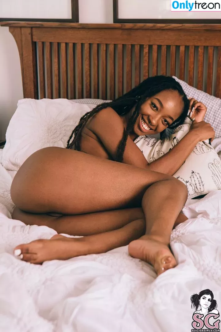 rebirthofphenix nude photo #0301 (rebirthofphenix)
