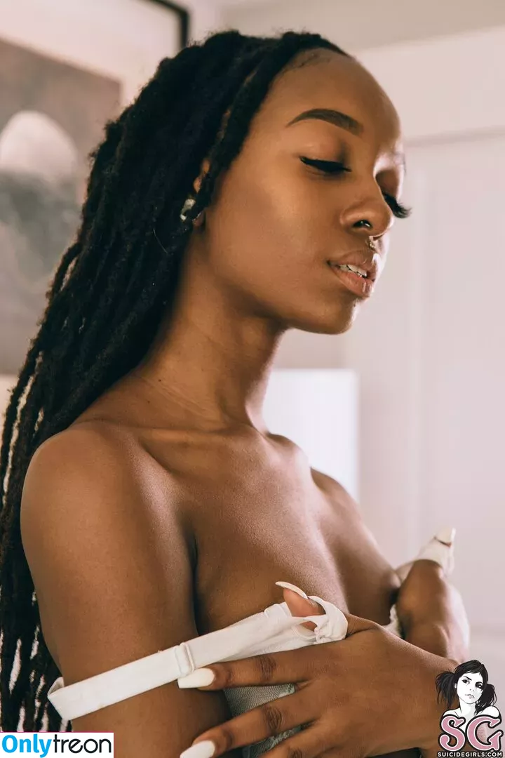 rebirthofphenix nude photo #0313 (rebirthofphenix)