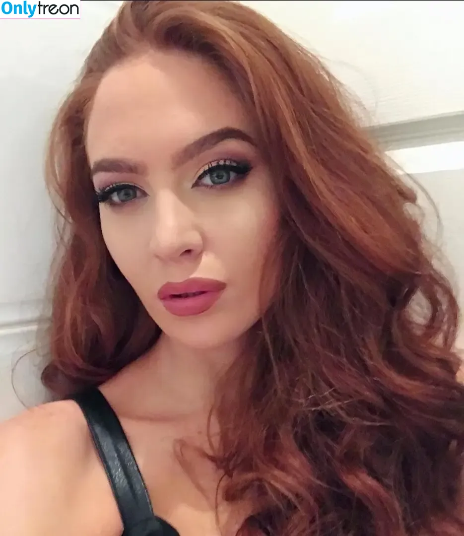 Red Dutchess голая photo #0003 (courtofreddutchess / red_dutchess)