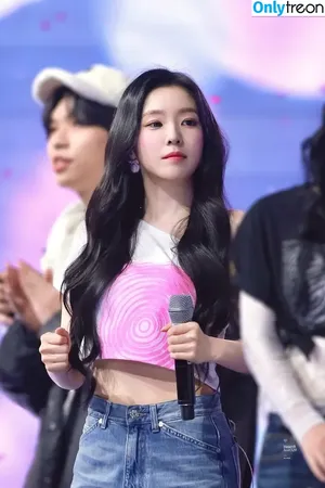 Red Velvet / Irene / renebaebae / thee_red_velvet фото голая #0234