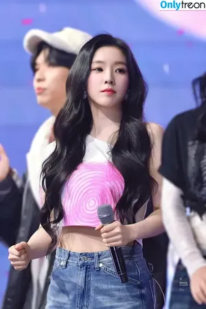 Red Velvet / Irene / renebaebae / thee_red_velvet фото голая #0235