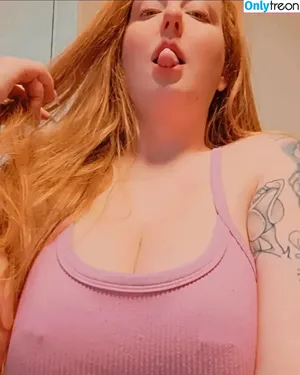 Redladysnipes nude photo #0013