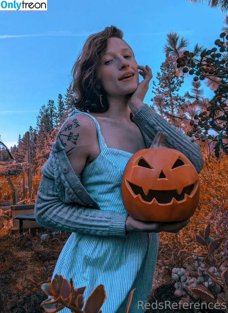 redsreferences nude photo #0134 (reddoodlesart)