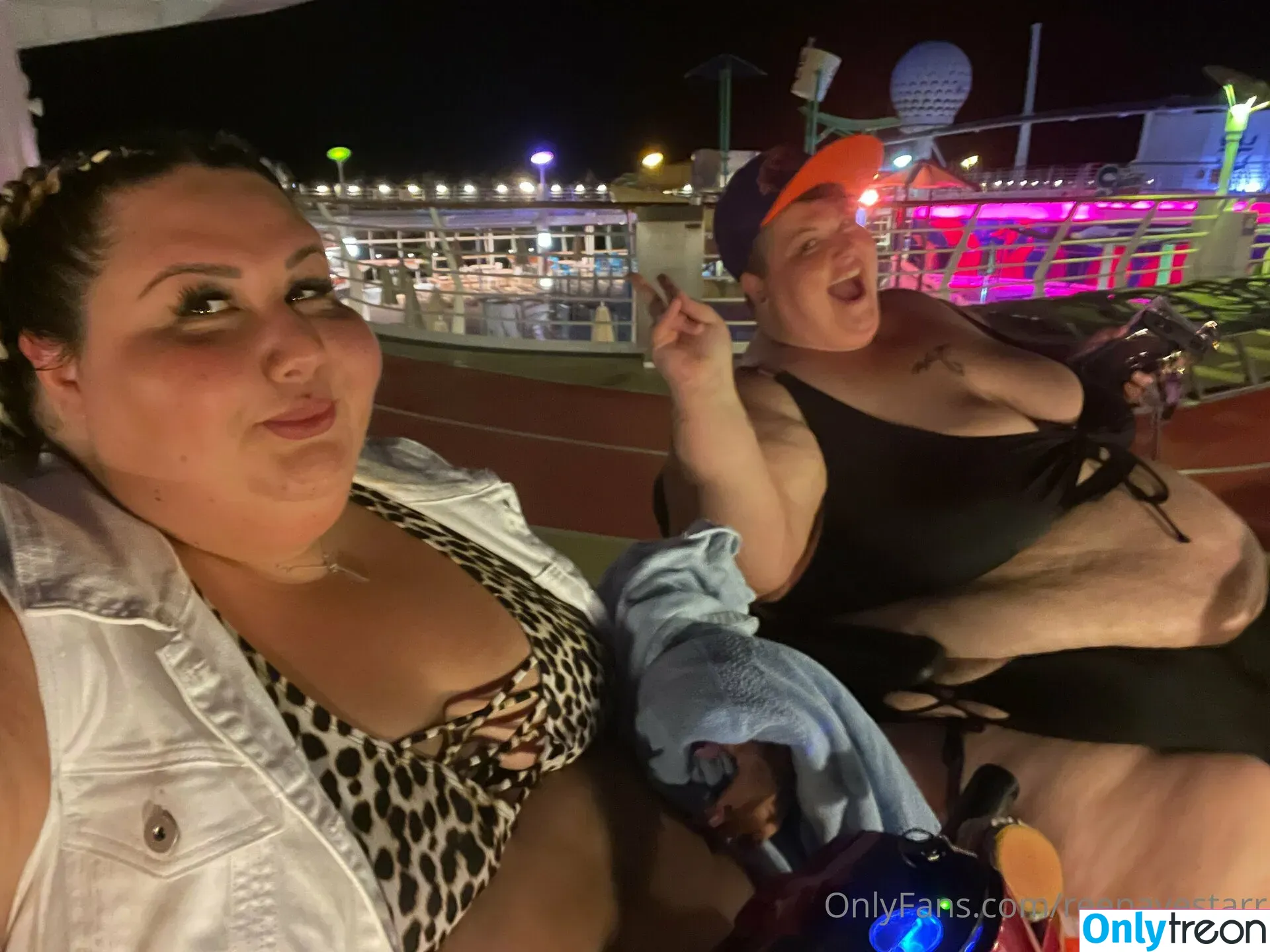 reenayestarr голая photo #0146 (reenayestarr)