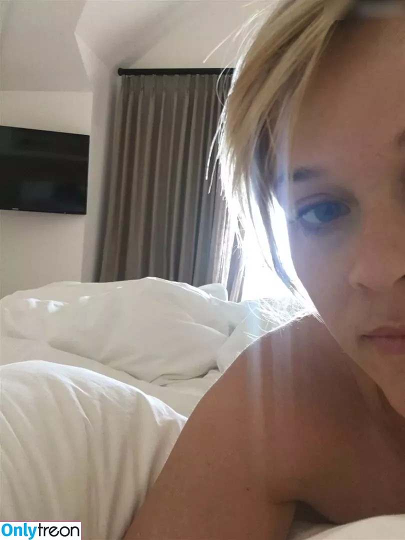 Reese Witherspoon nude photo #0128 (reesew / reesewitherspoon)