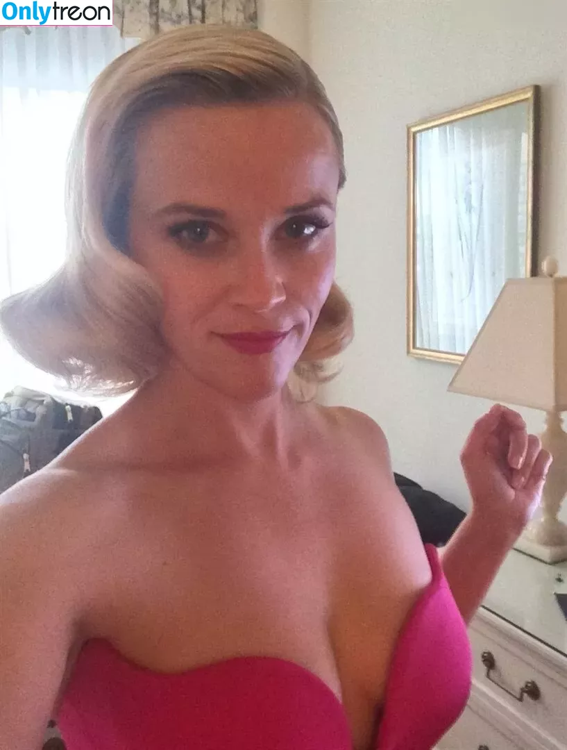 Reese Witherspoon nude photo #0135 (reesew / reesewitherspoon)