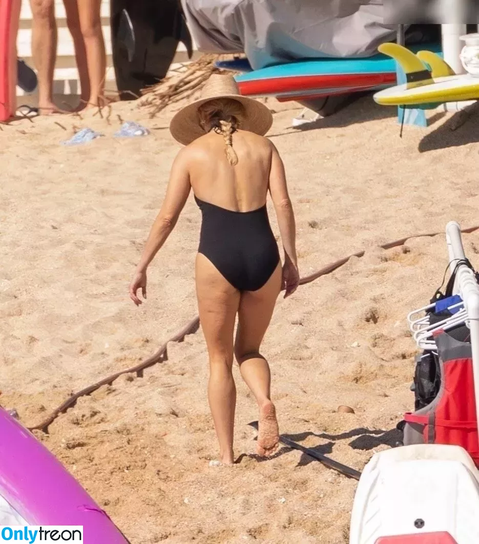 Reese Witherspoon nude photo #0171 (reesew / reesewitherspoon)