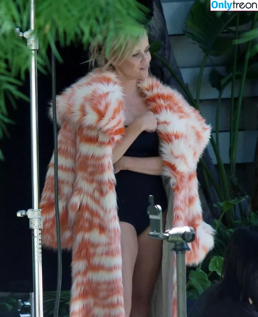 Reese Witherspoon nude photo #0335 (reesew / reesewitherspoon)