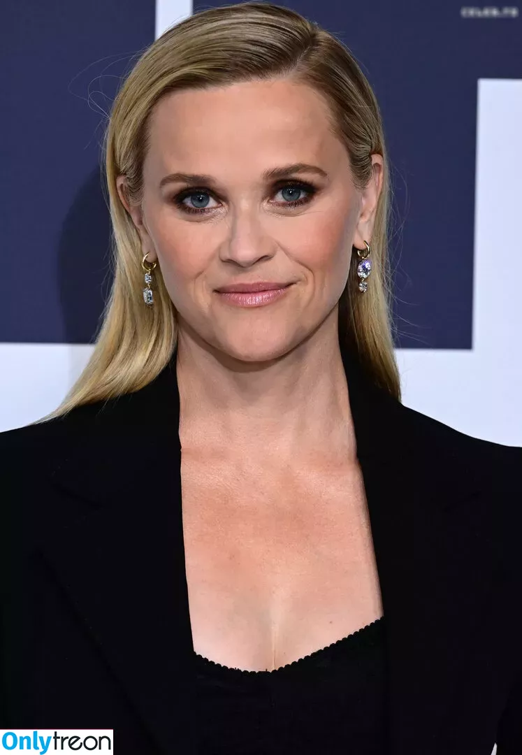Reese Witherspoon nude photo #0354 (reesew / reesewitherspoon)
