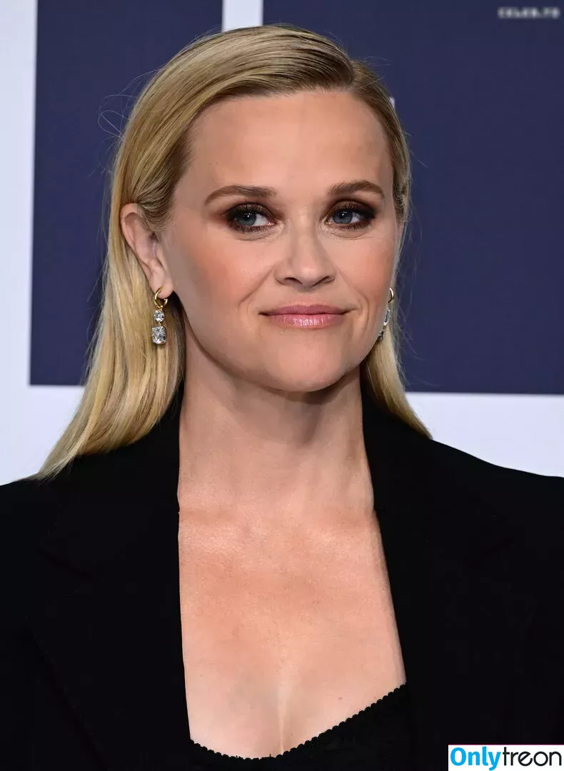 Reese Witherspoon nude photo #0377 (reesew / reesewitherspoon)